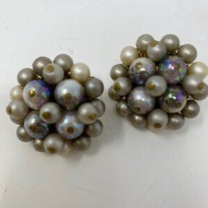 vintage unbranded round opalescent faux pearl cluster clip on earrings